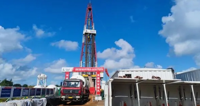 我國最深地熱科探井完鉆 助力深層地熱資源規?；_發利用-地大熱能